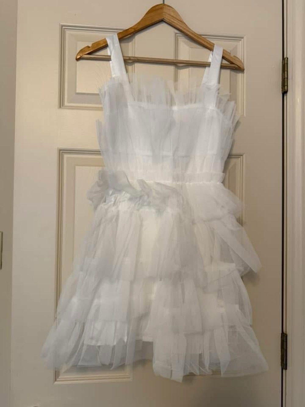 Storia White Tiered Tulle Mini Dress - Picture 2 of 2
